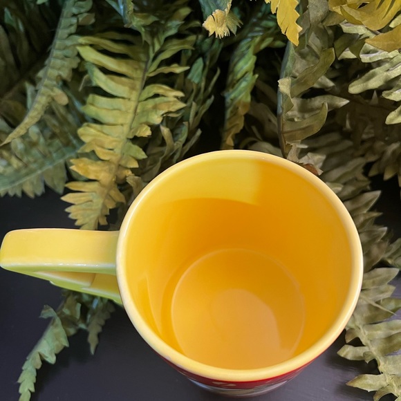 DC Comics The Flash Logo ceramic mug holds 20oz - Picture 4 of 5